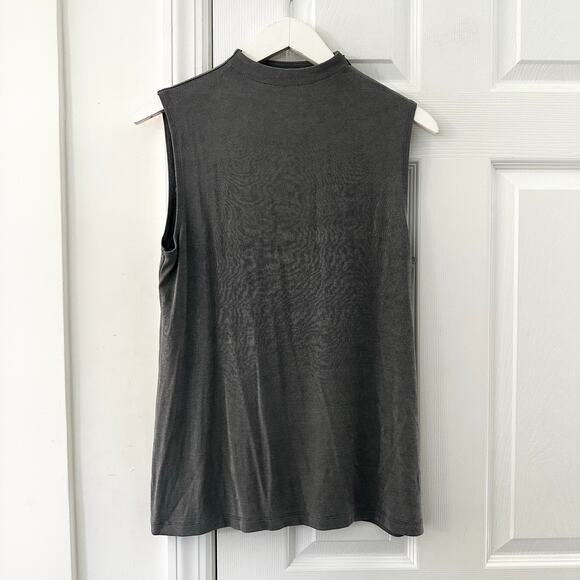 Travelers by Chico's Grey Slink Mock Neck Sleeveless Top Full Length Pants Set 1 - Picture 2 of 11